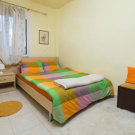 Home Suites Apartment *