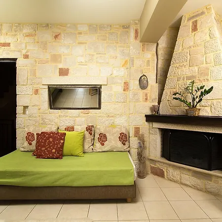 Home Suites Apartment *